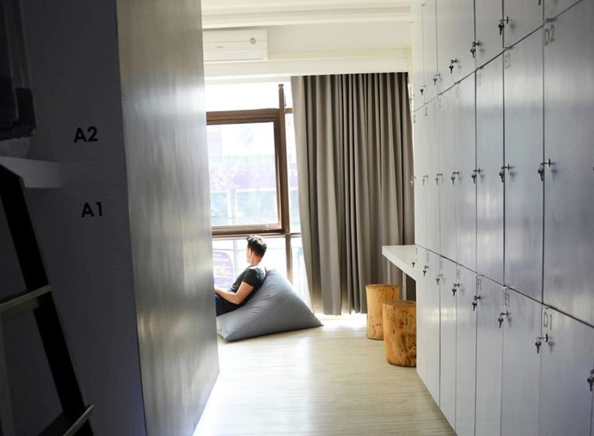 3 Howw Hostel At Sukhumvit 21 Bangkok Esterno foto