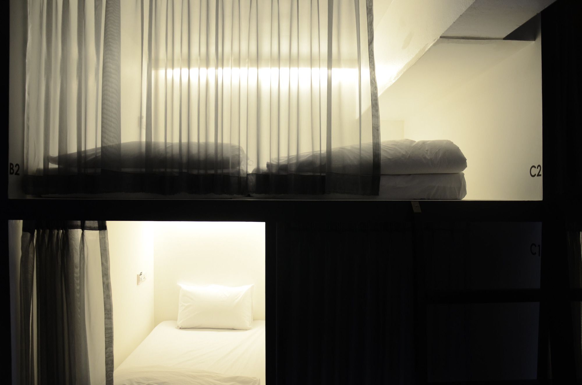 3 Howw Hostel At Sukhumvit 21 Bangkok Esterno foto